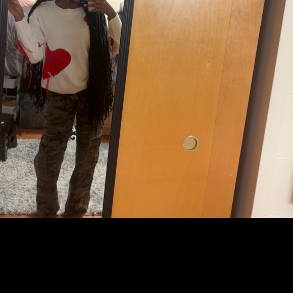 LONG SLEEVE HEART SWEATER - Picture 4 of 4